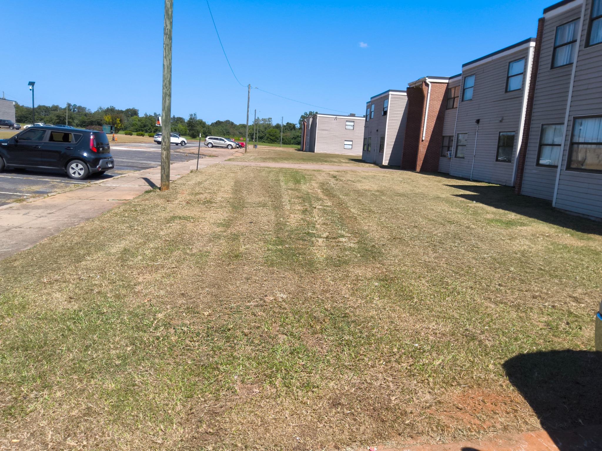 Apartment grounds care
